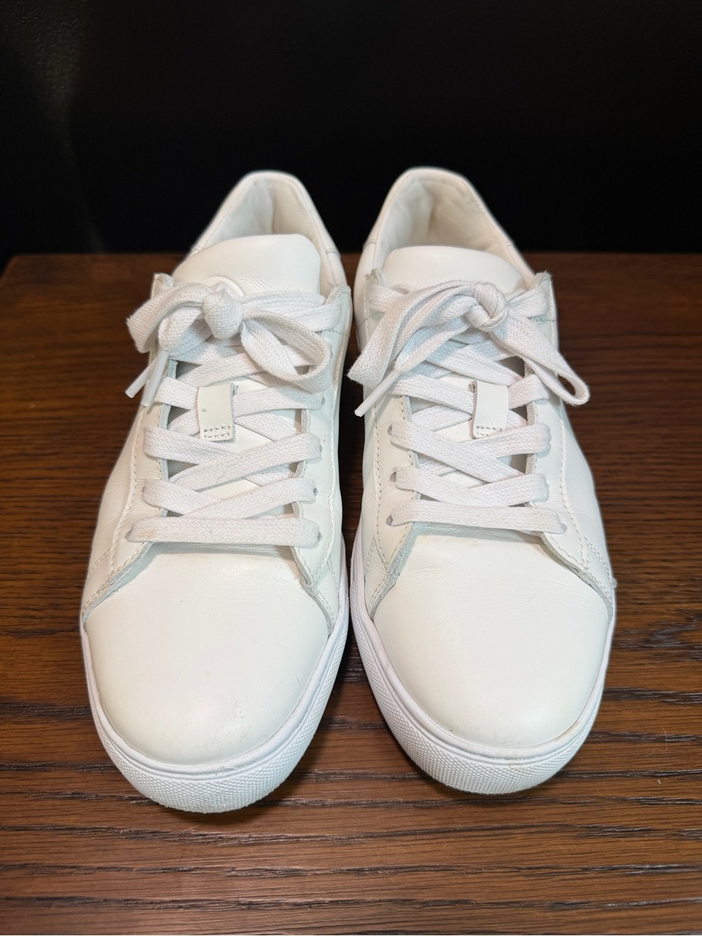 Minimalist White Leather Low-Top Women's Sneakers